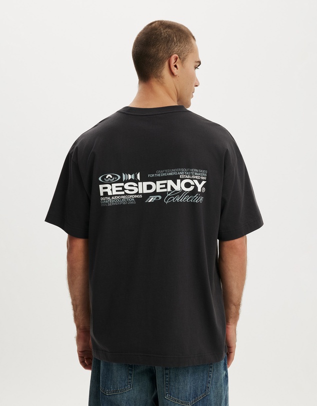 Cotton On - Box Fit Text T-Shirt