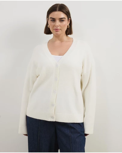 Atmos&Here Curvy - Tiana Fluffy Knit Cardigan