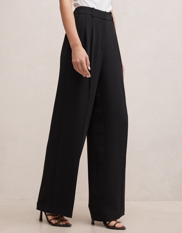 Forever New - Eva Crepe Wide Leg Pants