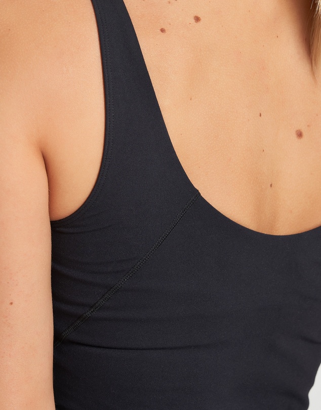 Core Trainer - Dani Active Crop