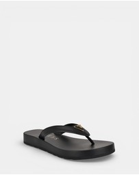 GUESS - Candry Logo Flip Flop Sandals
