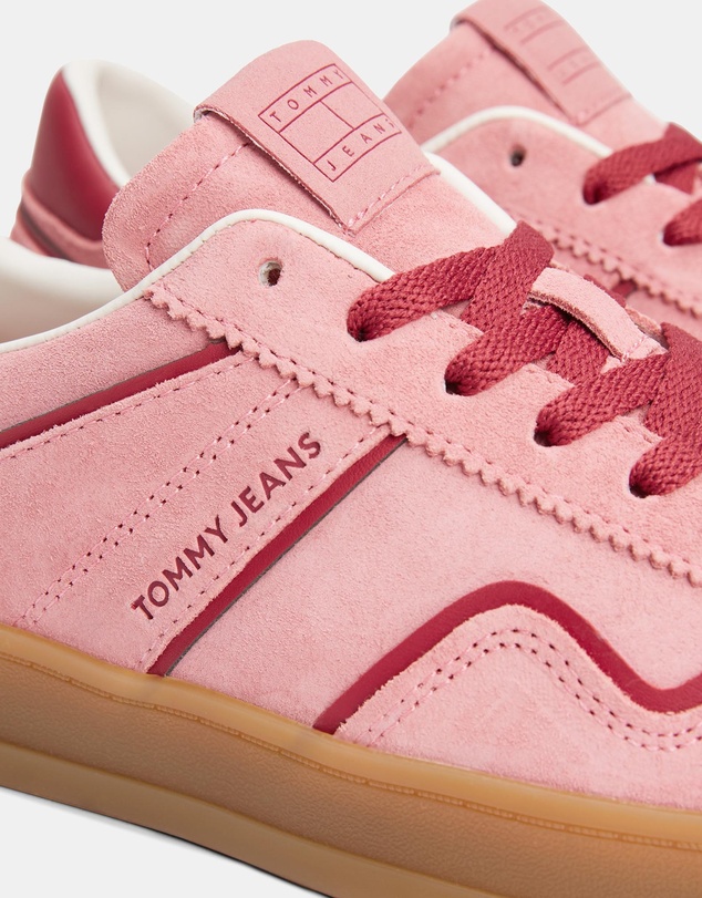 Tommy Hilfiger - The Greenwich Suede Sneakers - Women's