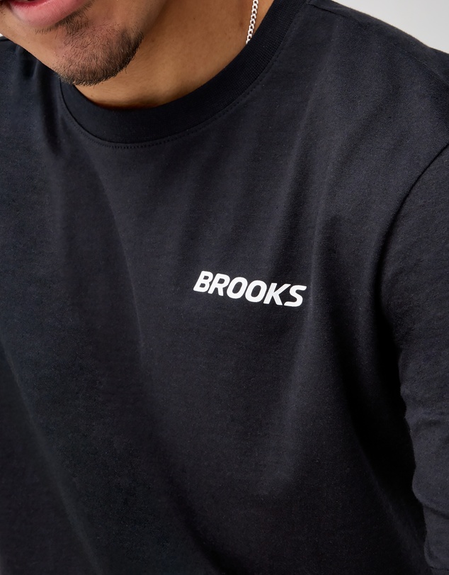 Brooks - Graphic Short Sleeve