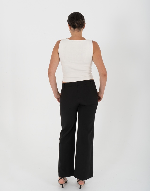 Lydan The Label - Boat Neckline Knit Top