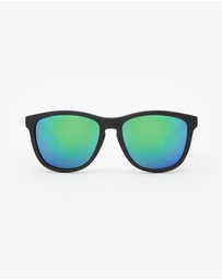 Hawkers Co - HAWKERS - Polarized Black Emerald ONE CARBONO  Sunglasses for Men and Women UV400