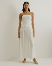 Atmos&Here - Strapless Chiffon Midi Dress