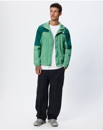 The North Face - Mountain Wind Jacket