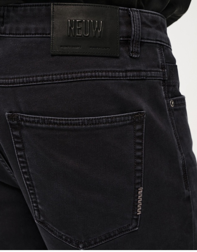 Neuw - Lou Straight Jeans
