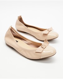 Nina Armando - Madeline Ballet Flats