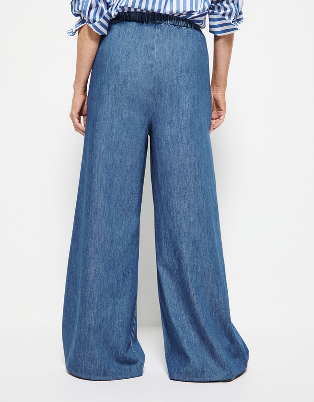 Commonry - Theresa Pant