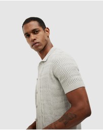 Politix - Wave Knit Button Down Short Sleeve Shirt