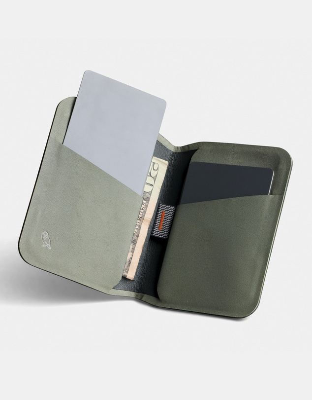 Bellroy - Apex Slim Sleeve