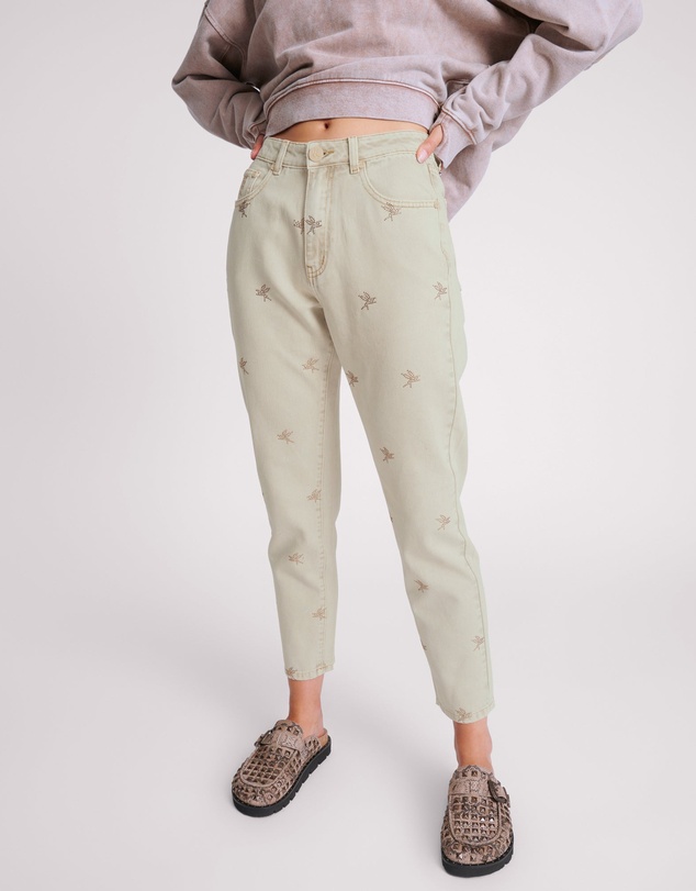 ONE TEASPOON - Antique White Embellished Legends Mom Jeans