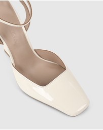 LANA WILKINSON - Mona Patent Wedge