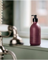 Larry King Haircare - City Life Shampoo Bottle