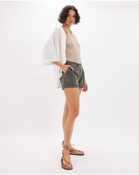 Amelius - Eleanor Tailored Short