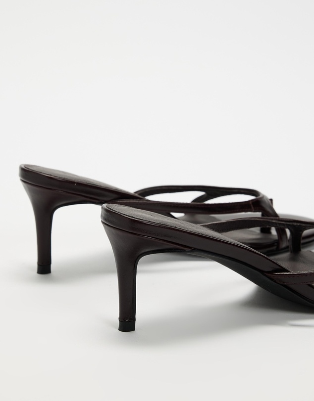 AERE - Dahlia Leather Kitten Heels - Women's