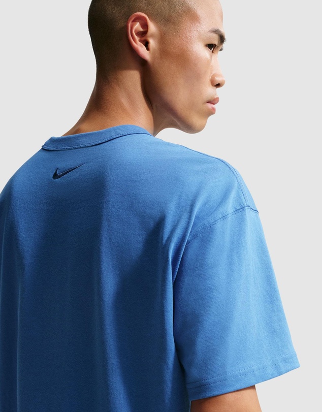 Nike - Sportswear Premium Essentials T-Shirt