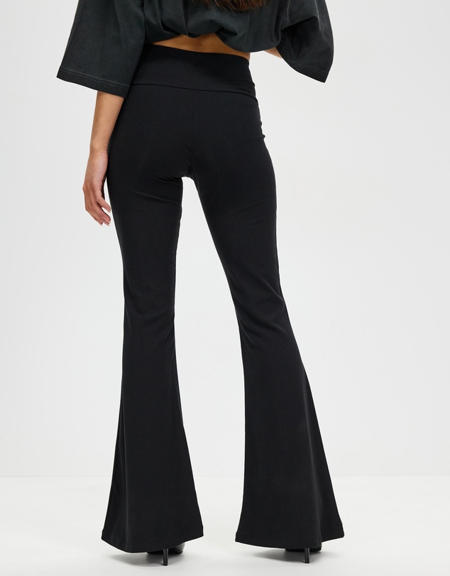 adidas Originals - Essentials Rib Flared Leggings