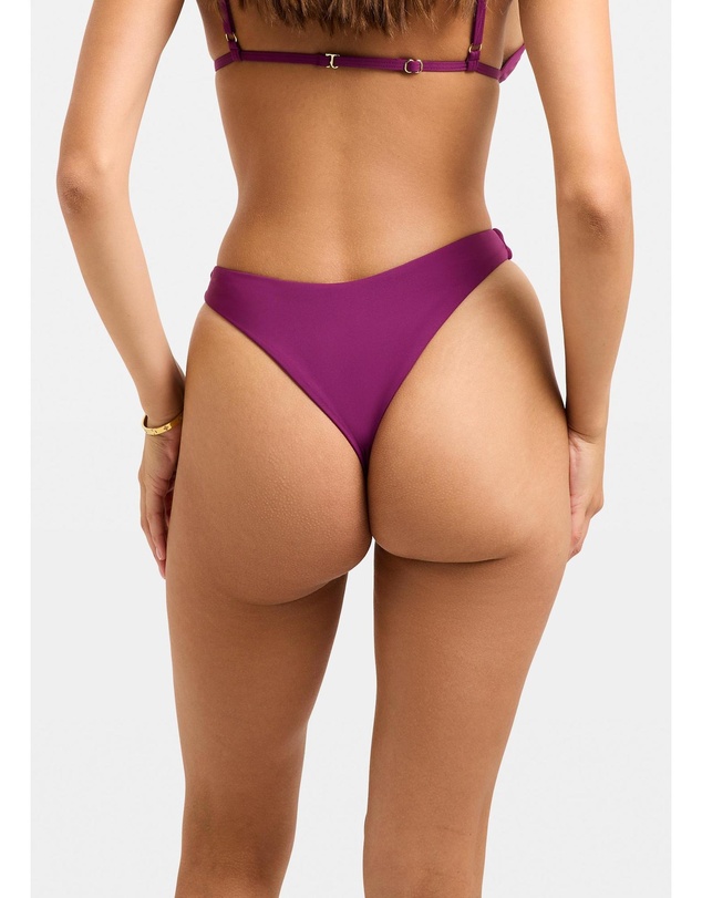 Subtitled - Cheeky Bikini Bottom