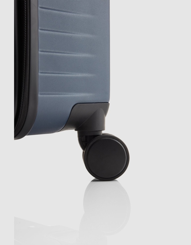 Nere - Venture Dual Open 56cm Suitcase