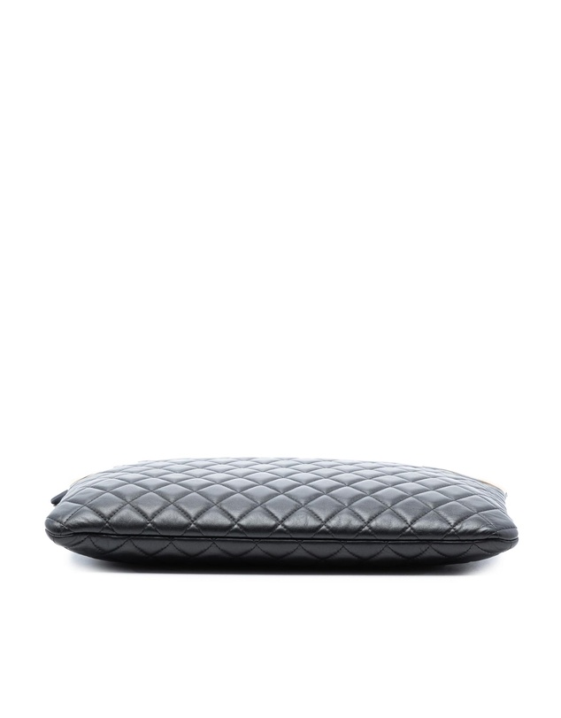 Pre-Loved by Azura Reborn - Pre-Loved Large CC Bicolor Quilted Lambskin Clutch