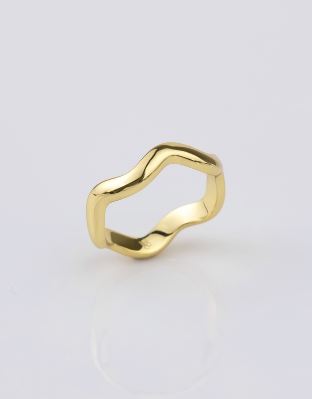 Wanderlust + Co - Scallop Gold Ring