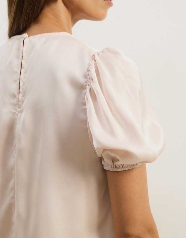 Atmos&Here - Everly Satin Puff Sleeve Blouse