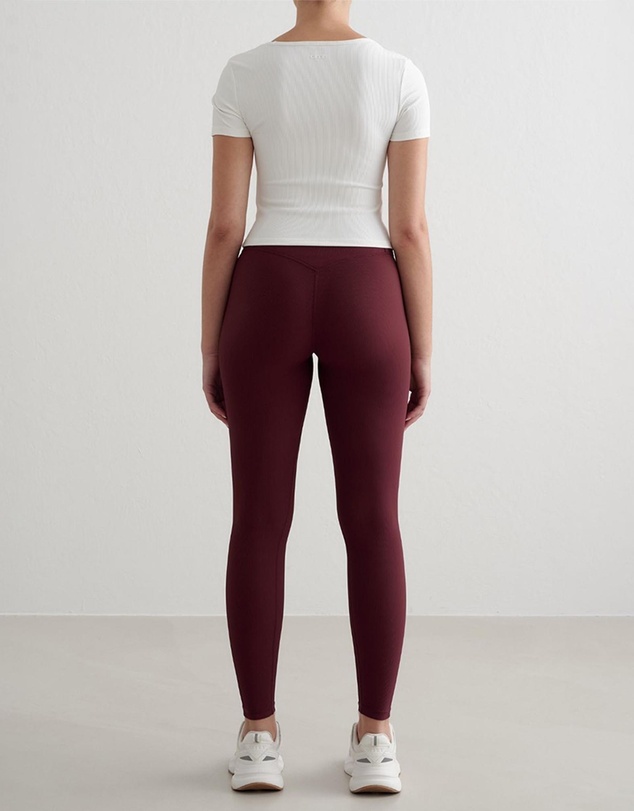 Aim'n - Ribbed Performance Short Sleeve Top