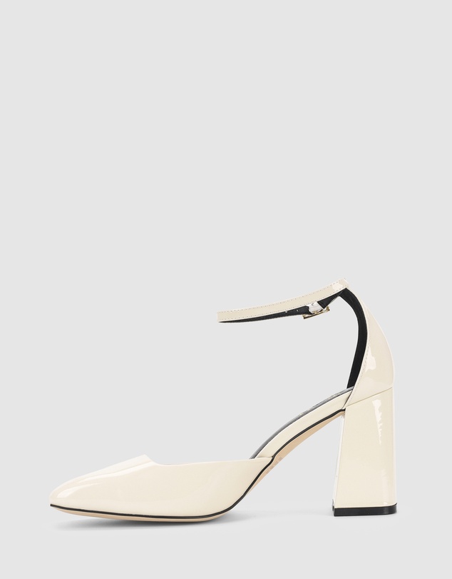 Siren - Travis Closed Toe Block Heels