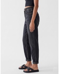 Calli - Hudson Mom Jeans