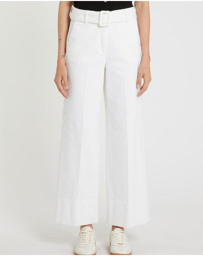 WHITE GARMENT