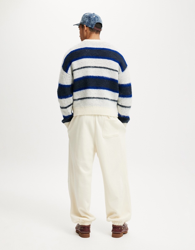 Cotton On - Super Baggy Cuffed Graphic Track Pant