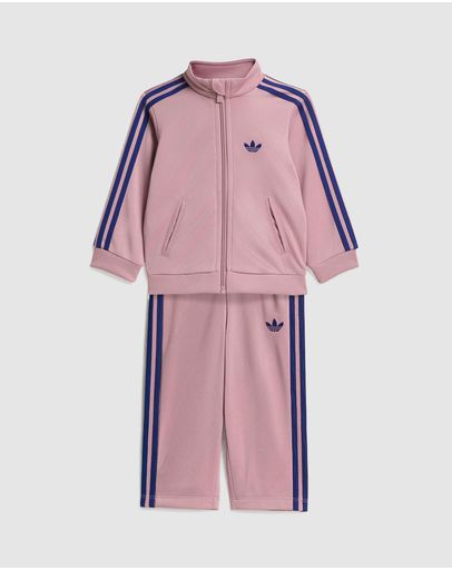 Magic Mauve & Magic Mauve