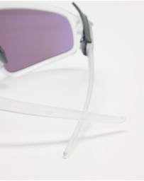 Oakley - Latch Panel