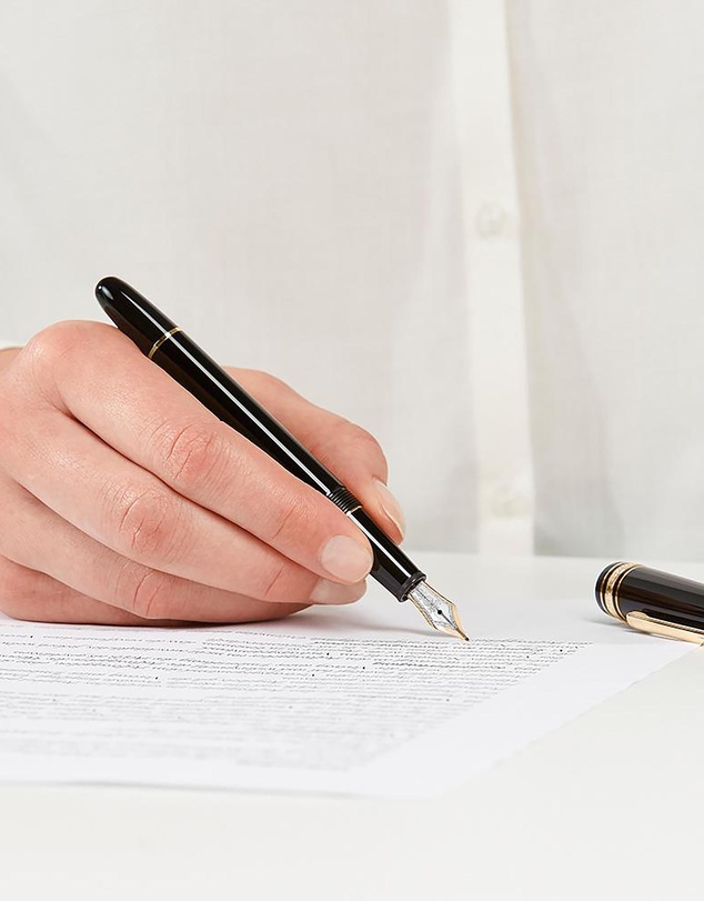 Montblanc - Meisterstück Gold-Coated Classique Fountain Pen