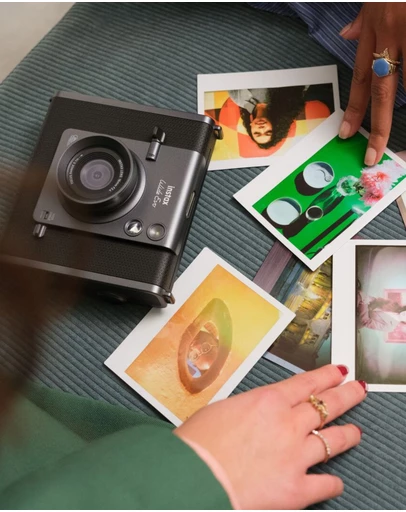 Fujifilm - Instax Wide Evo