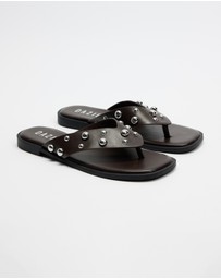 Dazie - Laura Studded Thongs