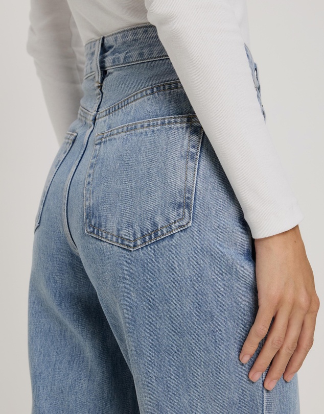 Atmos&Here - Mary Mid Rise Straight Leg Jeans