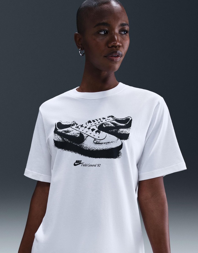 Nike - Sportswear Loose T-Shirt