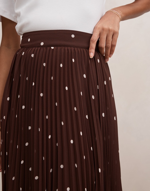Forever New Petite - Aurora Petite Pleated Skirt