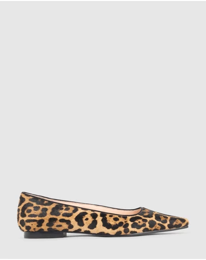 Edward Meller - ELVY Chiselled Flat Pump