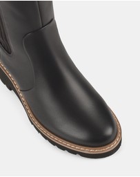 Hush Puppies - Wella