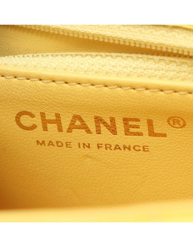 Chanel - Pre-Loved Mini Quilted Caviar Sweet Classic Flap