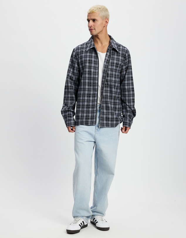 X-Large - 91 LS Zip Shirt