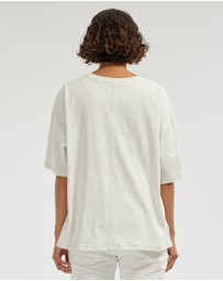 Amelius - Leah Boyfriend Tee