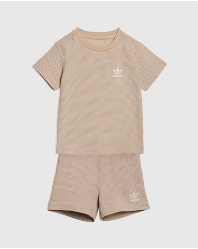 adidas Originals - Regular Waffle Shorts and T-Shirt Set - Babies-Kids