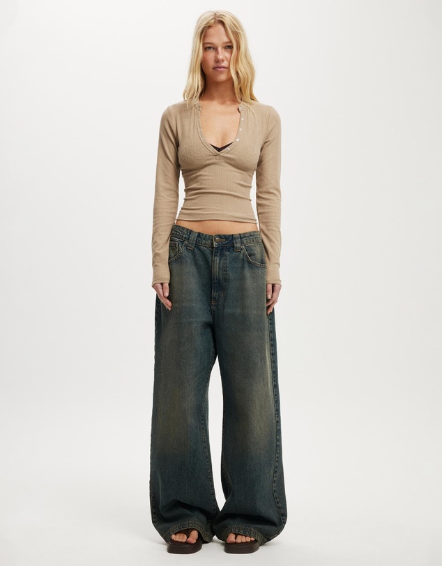 Cotton On - Ryan Henley Long Sleeve Top