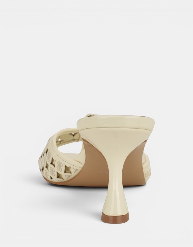 GUESS - Dagnee Heels