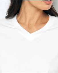 AERE - Long Sleeve V Neck T-Shirt